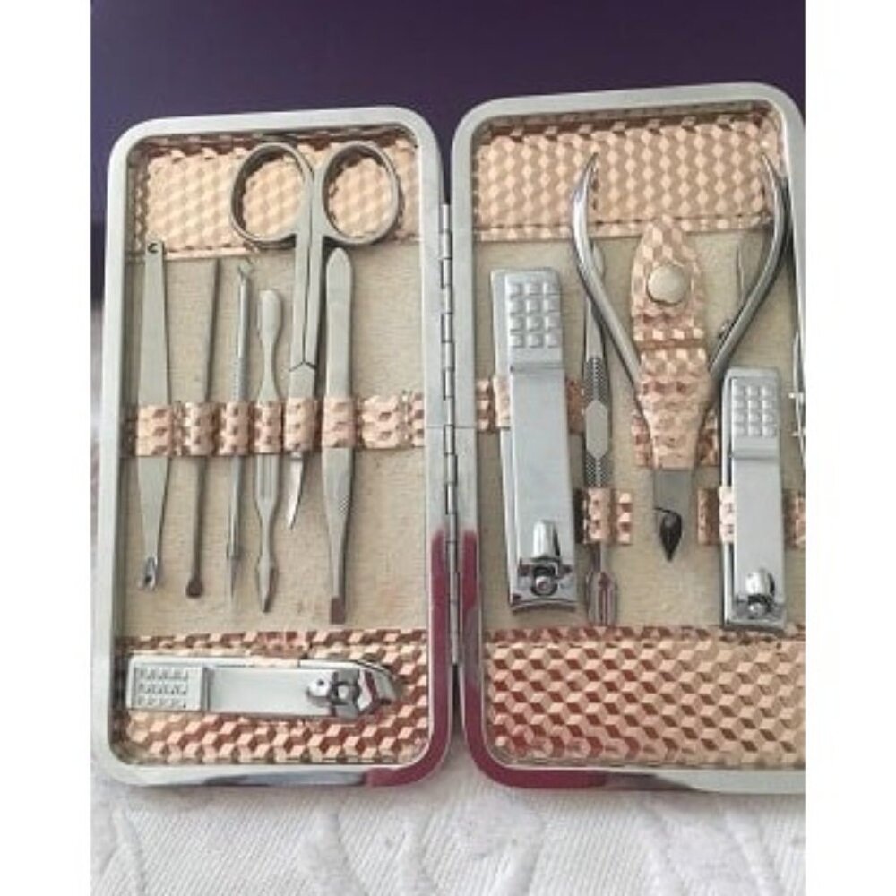 New Professional Nail Care kit Manicure Grooming Set with Travel Case(Rose Gold)